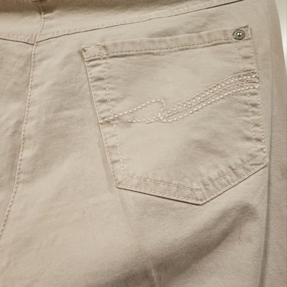 Ladies blush cotton stretch Jean - Picture 4 of 8